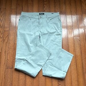 Buffalo David Bitton Daily Mid Rise
Stretch Skinny Ankle Grazer Pants 6/28